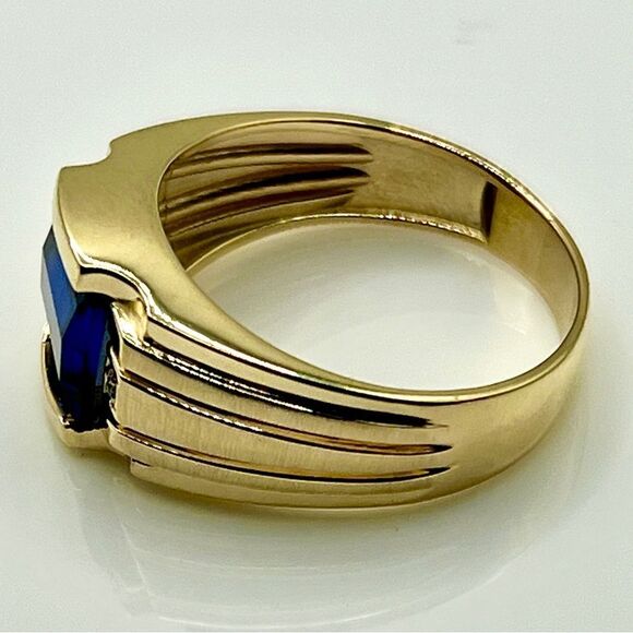 New 10k Gold Men's Created Sapphire and Diamond Ring - Picture 7 of 12